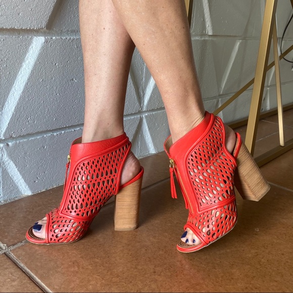 🔥$995 PROENZA SCHOULER Zip Front Laser Cut Bootie in Red - Picture 14 of 16